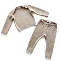 Babyset/Wollanzug Größe 74 Pullover + Hose beige Merinowolle + Kaschmir Upcycling Unikat Geschenk zu Geburt oder Taufe Bild 5