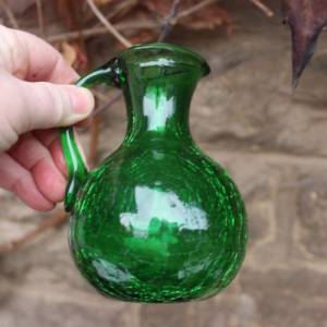 kleiner Glaskrug smaragdgrün Craquelée Glas Empoli Verde Vintage 60er Jahre Bild 1