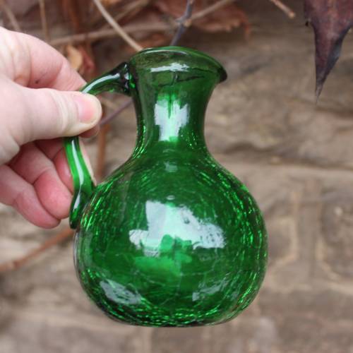 kleiner Glaskrug smaragdgrün Craquelée Glas Empoli Verde Vintage 60er Jahre