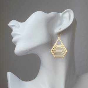 Große Filigrane Ohrhänger Gold, Polygon, Geometrische Ohrringe hängend, Anhänger Tropfen Ohrringe, vergoldete Edelstahl Bild 5