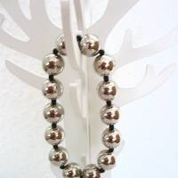 Perlenarmband Silver-Pearls zeitlos elegant handgemacht von Hobbyhaus Bild 1