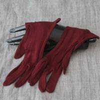 kleine dunkelrote Spitzen Handschuhe Vintage Bild 3