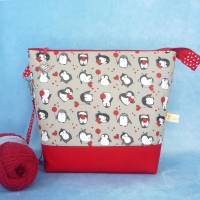 Projekttasche M mit verliebten Pinguinen | Handarbeitstasche mit Reißverschluss | Strickbeutel für unterwegs | Geschenk Bild 1