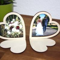 Herz-Aufsteller aus Holz für Fotos im 2er-Set / Bilderrahmen Herzform / Fotogeschenk / Hochzeit / Geburtstag / Muttertag Bild 1
