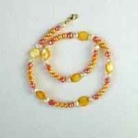 Perlenkette in sattgelb-orange mit Perlmutt Bild 5
