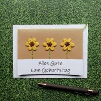 Glückwunschkarte Daisy mit Gänseblümchen oder Sonnenblumen gehäkelt mit Wunschtext Bild 2