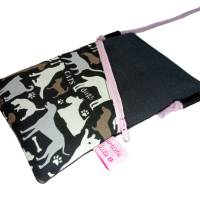Handytasche zum Umhängen Gassitasche schwarz Crossbag handmade aus Baumwollstoff 2 Fächer Farb- und Musterauswahl Bild 7