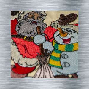 Stickdatei Weihnachtsmann mit Schneeli Bunt - 13 x 18 cm Rahmen - Weihnachtliche Stickmotive, Weihnachtsmotiv Bild 3