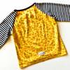 Shirt langärmlig 104 / 110, grau, gelb geblümt, schwarz weiß gestreift, Langarmshirt, Mädchentop, Upcycling, Unikat Bild 6