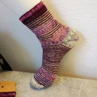 handgestrickte Socken, Größe 41/43, 6-fach Sockenwolle, Gumgum Muster, warme Strümpfe Bild 3
