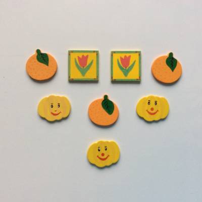 Holzstreuteile Kürbis, Orange, Tulpe, 8-teilig, Dekostreu 2,2 cm bis 2,6 cm