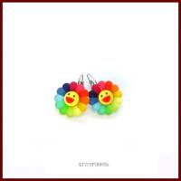 Ohrringe "Smiling flower", die lächelnde Blume in Regenbogenfarben, Resin, frosted, Karneval, Kawaii, Happy fa Bild 1