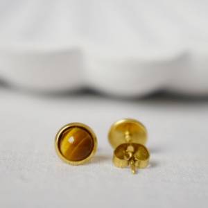 Mini Tigerauge Ohrstecker Gold, Edelstein 6mm Tigerauge Ohrringe, rund, brauner Stein, Minimalistische kleine Ohrstecker Bild 5