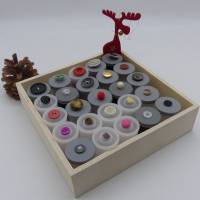 Knopfset, Knöpfe in Dosen für Knopfliebhaber, Knöpfe in vielen Farben und Formen, Nähen, Nähprojekte, Geschenk Bild 1