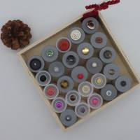 Knopfset, Knöpfe in Dosen für Knopfliebhaber, Knöpfe in vielen Farben und Formen, Nähen, Nähprojekte, Geschenk Bild 2