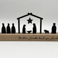 Krippe aus Holz, Weihnachtskrippe, Geschenk zu Weihnachten, personalisierbar Bild 2
