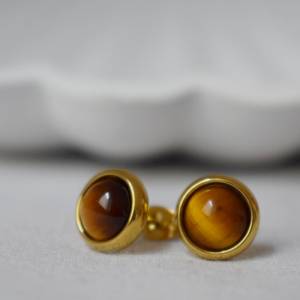 Tigerauge Ohrstecker Gold, 8mm Edelstein Tigerauge Ohrringe, rund, brauner Stein, Minimalistische kleine Ohrstecker, Tig Bild 4