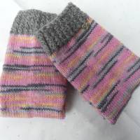 Gestrickte Socken, Wollsocken in Rosa/Grau Bild 4
