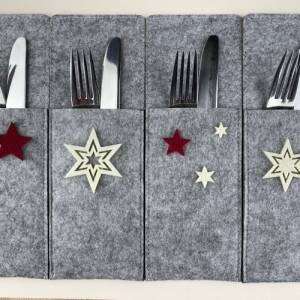 Set Bestecktaschen Sterne aus Filz. Grundpreis:1 Stück = 4,99 €. 4-teiliges Set Weihnachtliche Tischdeko. Weihnachtsdeko Bild 1