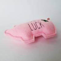 Rosa Glücksschweinchen aus Filz "GOOD LUCK - Klee" von he-ART by helen hesse Bild 5