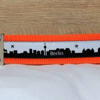 Schlüsselband Geschenk-Schlüsselanhänger Berlin-Anhänger orange schwarz grau Skyline Autoschlüssel Hausschlüssel Bild 2