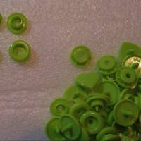 24 Druckknöpfe Herzchen in apfelgrün grün  nähfrei snaps 12,4 mm T5  B44 Bild 2
