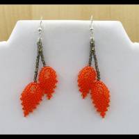 Ohrringe mit Blättern aus Rocailles; orange-braun Bild 1