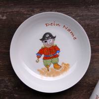 Handbemalter Teller mit dem kleinen Piraten Piet Bild 1