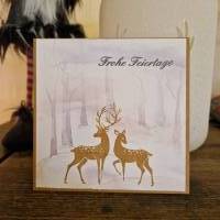 Weihnachtskarte - Wald mit 2 Hirschen - Frohe Feiertage Bild 1