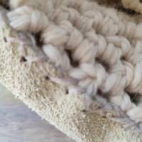 Hüttenschuhe  Shetlandwolle mit Ledersohle, creme, gehäkelt Bild 9