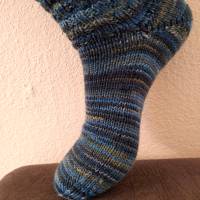 handgestrickte Socken, Größe 42 - 45, 6-fach Sockenwolle, blau, Minecraftmuster, warme Strümpfe Bild 2