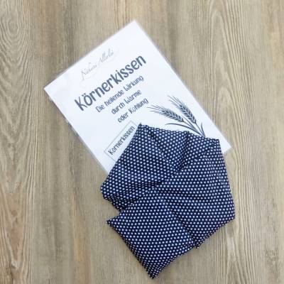 Dinkel-Körnerkissen mit Sternedruck, 60x15cm in 6 Kammern, Nacken- oder Bauchkissen