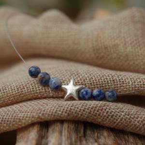 Silberner Stern und blaue Schmucksteine an Edelstahl-Kette - kleines Weihnachtsgeschenk für sie Bild 4