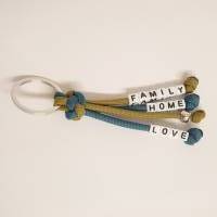 Schlüsselanhänger zweifarbig, mit Wunschtext, und Perlen, Schlüsselanhänger mit Name, Wunschtexte Bild 2