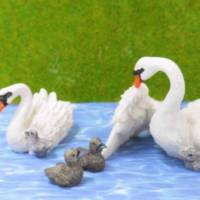 Miniatur  Schwan Schwanenfamilie   - Ostern - Sommer - Dekoration oder zum Basteln für den Feengarten Bild 1