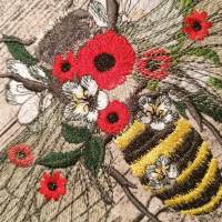 Traumhafte Boho Biene mit Blumen Vollstick Stickdatei Bild 5