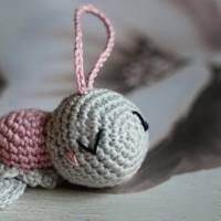 Süße kleine Geschenkidee - kuschelige Schildkröte aus Baumwolle, auch als Anhänger, kleiner Glücksbringer und Talisman Bild 4