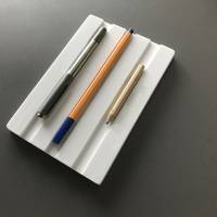 weiße Stiftablage für 1, 2, 3 oder 4 Stifte (verschiedene Grössen) Bild 1