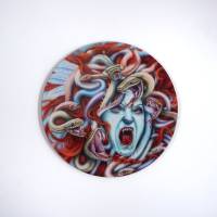 Auffalender Kunst Mauspad Bild Motiv Medusa, Runder illustrierter Mousepad als Geschenkidee für Valentinstag Bild 2