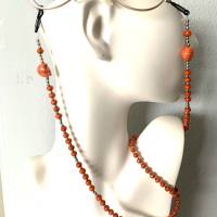 Handgefertigte Brillenkette in der Trendfarbe orange mit stylischen Details Bild 3