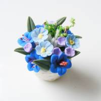 Miniaturen Puppenhaus Korb mit Blumengesteck blau Bild 1