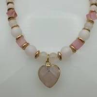 Perlen-Halskette in rosa-gold mit Herzanhänger und Natursteinperlen, 43 cm lang mit Verlängerungskette Bild 4