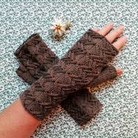 Stulpen Größe M/L fingerlose Handschuhe mit Daumen und schönem Ajour-Zickzack-Muster aus weicher Naturwolle gestrickt Bild 1