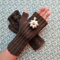 Stulpen Größe M/L fingerlose Handschuhe mit Daumen und schönem Ajour-Zickzack-Muster aus weicher Naturwolle gestrickt Bild 2