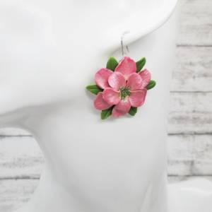 Glänzende Blumen Ohrringe, Shabby Chic Ohrringe, Polymer Clay Ohrringe, Pflanzenliebhaber Geschenk, Perlen Ohrringe Bild 3