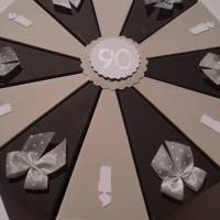 Geldgeschenk,Schachteltorte,  90. Geburtstag, Geldgeschenkverpackung,  Geschenkschachtel zum Geburtstag,Geburtstagskind Bild 4