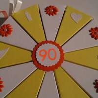 Geldgeschenk,Schachteltorte,  90. Geburtstag, Geldgeschenkverpackung,  Geschenkschachtel zum Geburtstag,Geburtstagskind Bild 2