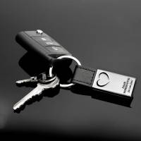 Schlüsselanhänger mit Gravur aus Leder - Fahr vorsichtig Ich Liebe Dich - Eleganter Auto Glücksbringer Anhänger mit Herz Bild 6