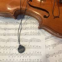 Geigen Kette „ Stradivari“, Schmuck für Geiger und Musiker aus Geigenwirbeln, Geschenk für Musiker, Geschenk für Geiger Bild 5