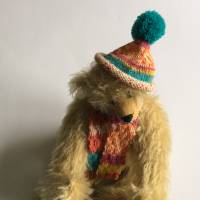 Bommelmütze und Schal für Teddybären, handgestrickt mit Muster, für Größe ca. 30-35 cm, bunt Bild 3